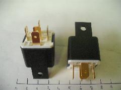 KM1424/5L - Relay 215x215